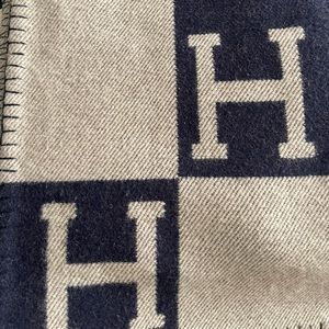 Hermes Navy Avalon throw blanket